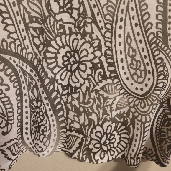 Emma Rose Tank - Picture 5 of 12